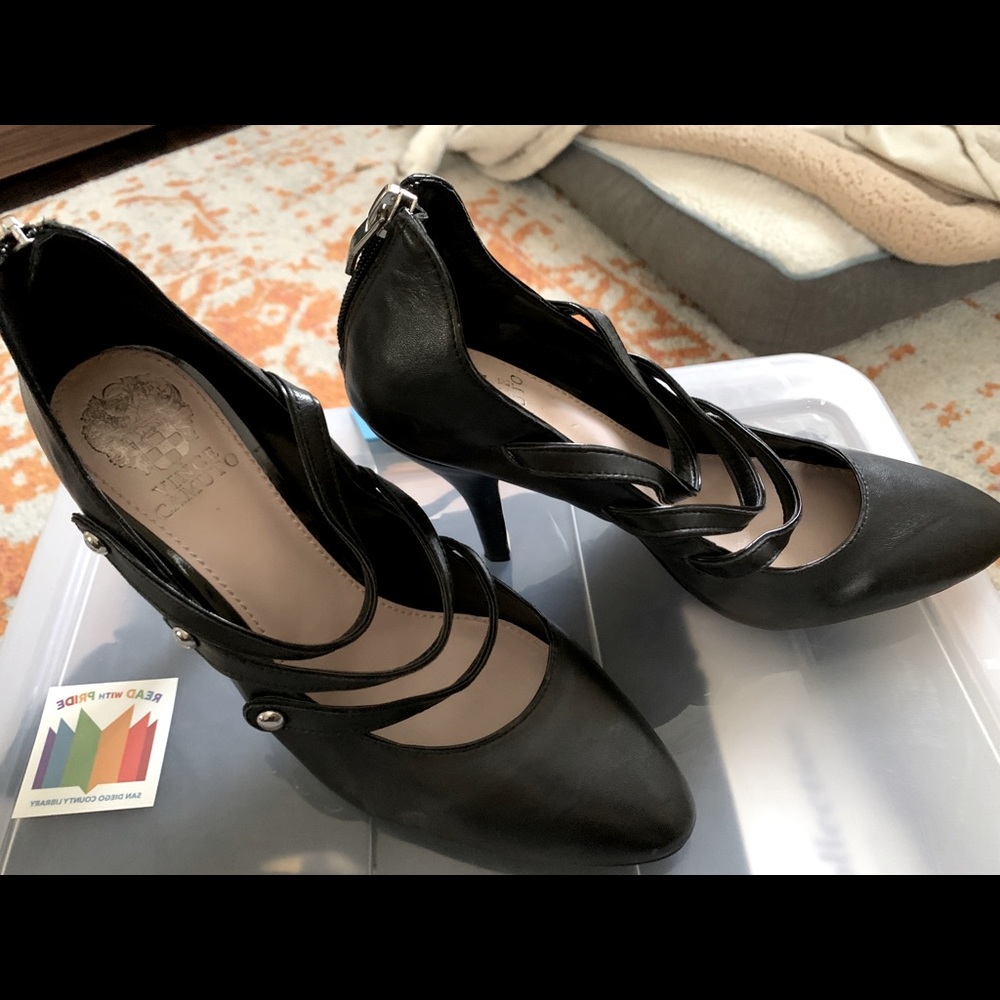 Vince Camuto strappy heels black pumps